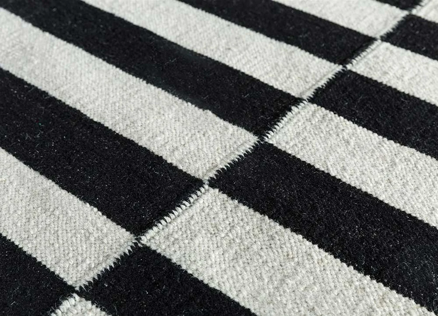 Designer Teppich - 270 x 180 cm - mehrfarbig - Image 4